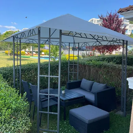 Sunset Deluxe Kosharitsa